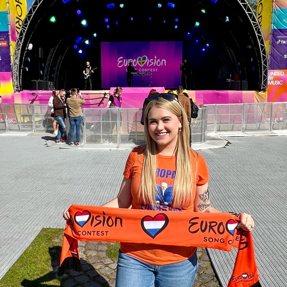 Meet your Posher, Ally - Picture 4 of 14